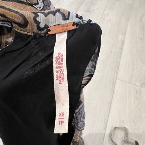 Free People Women's Boho Paisley Scoop Neck Tank size xs - Picture 5 of 7